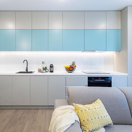 Il Lago - Turquoise - Cozy Luxurious Smart Home By The Lake Voluntari Ngoại thất bức ảnh