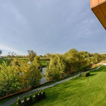 Il Lago - Turquoise - Cozy Luxurious Smart Home By The Lake Voluntari Ngoại thất bức ảnh