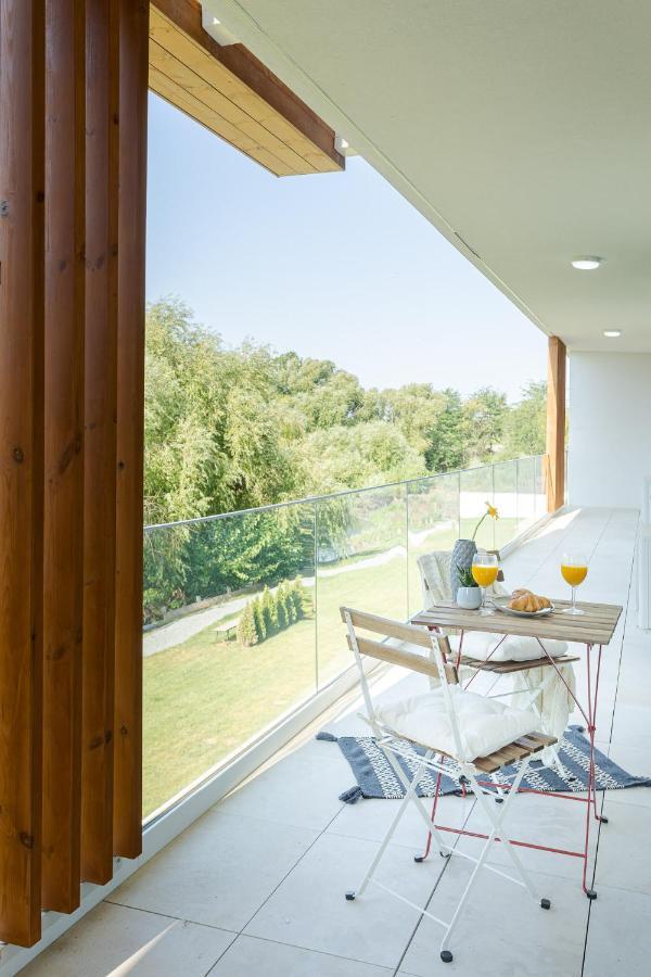 Il Lago - Turquoise - Cozy Luxurious Smart Home By The Lake Voluntari Ngoại thất bức ảnh