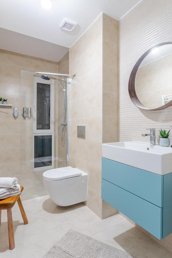 Il Lago - Turquoise - Cozy Luxurious Smart Home By The Lake Voluntari Ngoại thất bức ảnh